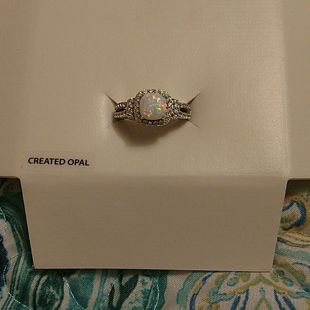 OPAL RING